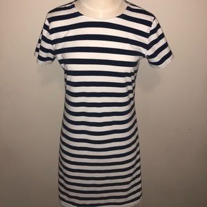 vineyard vines dress